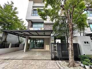 For rent 4 Beds house in Lat Phrao, Bangkok