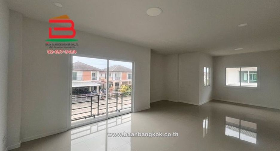 For sale 3 bedrooms house in Lat Lum Kaeo, Pathum Thani