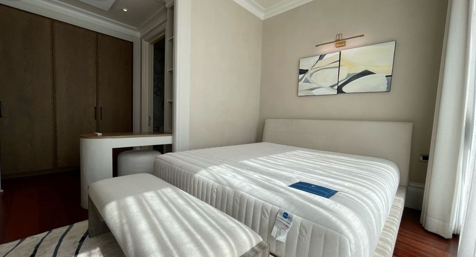 À louer et à vendre 3 chambres condo à Watthana, Bangkok