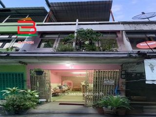 For sale 3 bedrooms retail Space in Mueang Samut Prakan, Samut Prakan