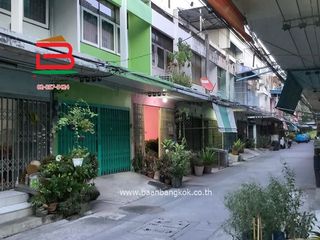 For sale 3 bedrooms retail Space in Mueang Samut Prakan, Samut Prakan