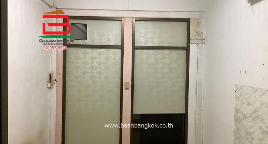 For sale 3 bedrooms retail Space in Mueang Samut Prakan, Samut Prakan
