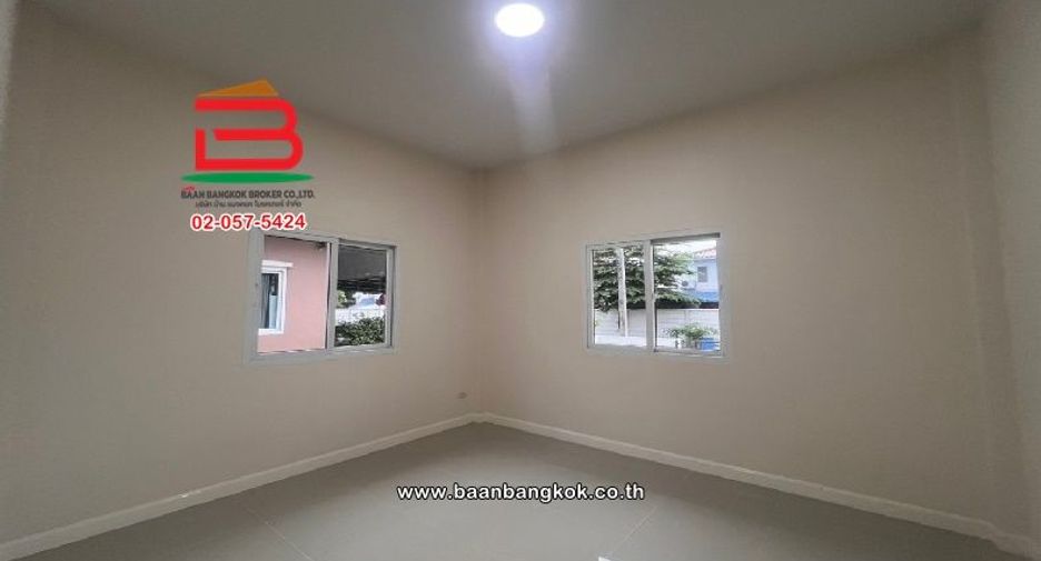 For sale 2 bedrooms house in Lat Lum Kaeo, Pathum Thani
