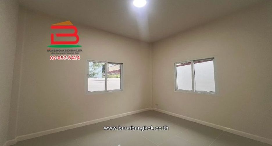 For sale 2 bedrooms house in Lat Lum Kaeo, Pathum Thani
