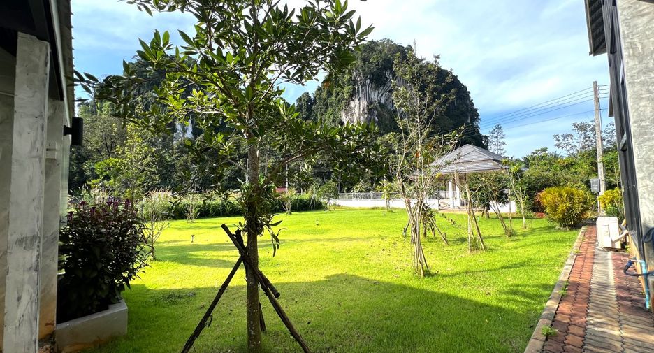 Casa en alquiler y en venta de 3 habitaciones en Mueang Krabi, Krabi