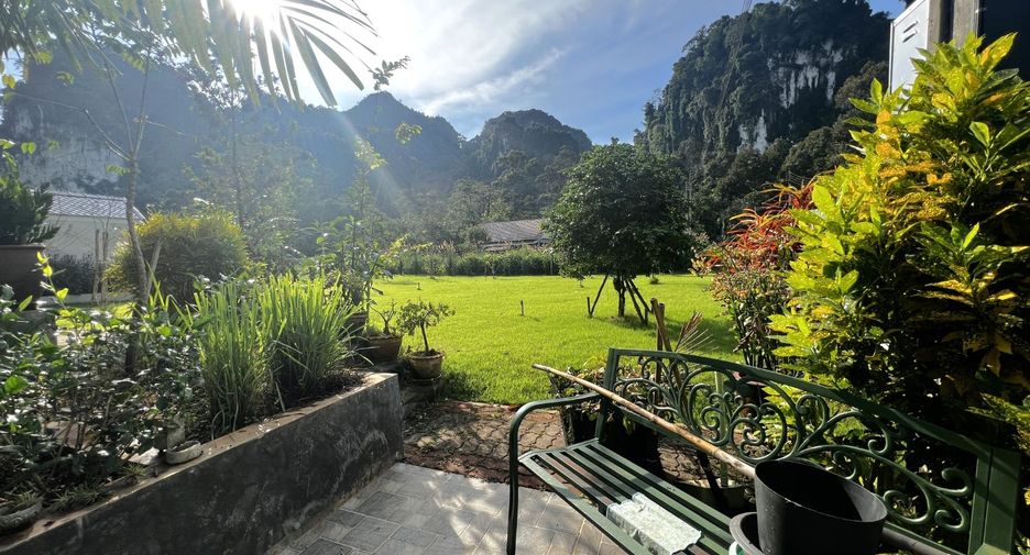Casa en alquiler y en venta de 3 habitaciones en Mueang Krabi, Krabi