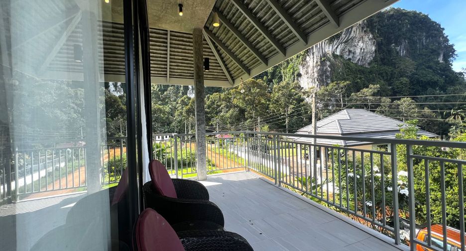 Casa en alquiler y en venta de 3 habitaciones en Mueang Krabi, Krabi