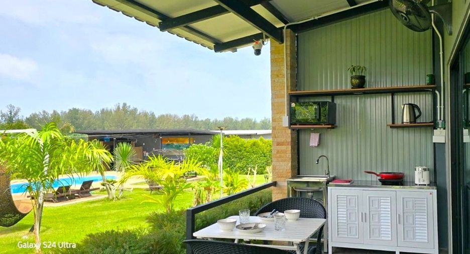 For sale 11 bedrooms retail Space in Takua Pa, Phang Nga