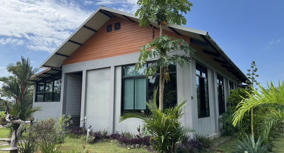 For sale 11 Beds retail Space in Takua Pa, Phang Nga