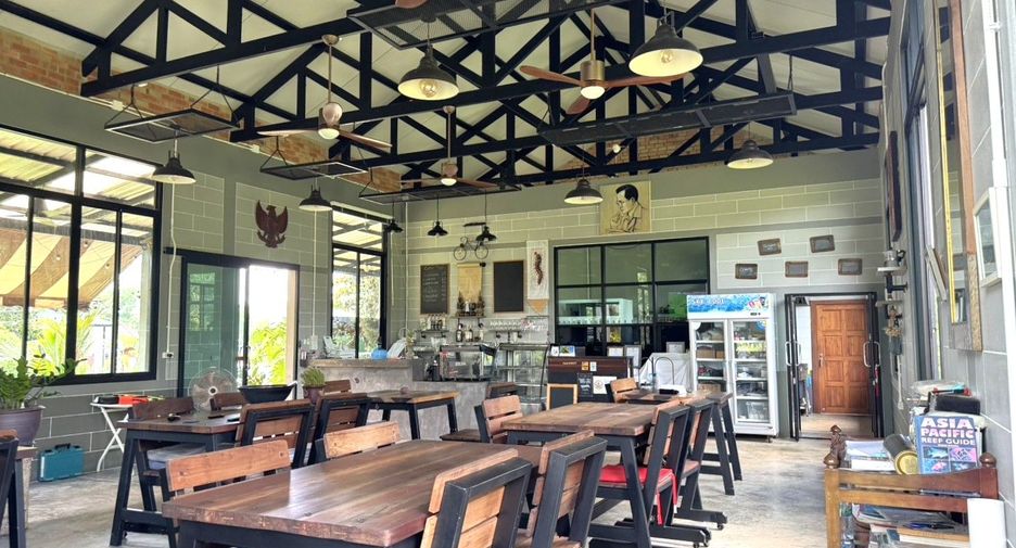 For sale 11 Beds retail Space in Takua Pa, Phang Nga