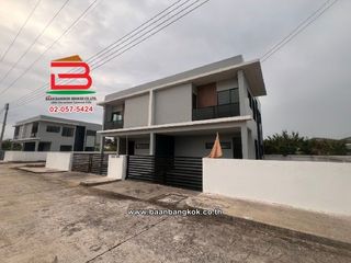 出售 3 卧室 独立屋 在 Lat Lum Kaeo, Pathum Thani