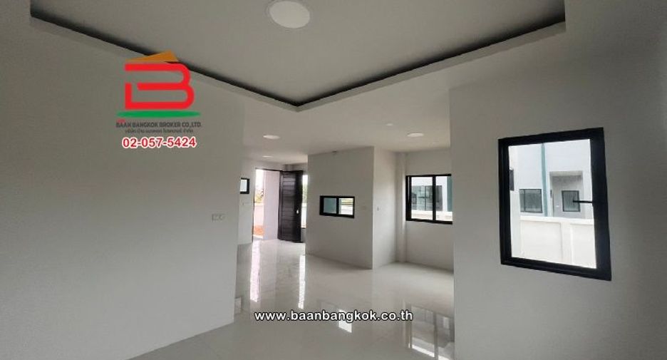 For sale 3 bedrooms house in Lat Lum Kaeo, Pathum Thani