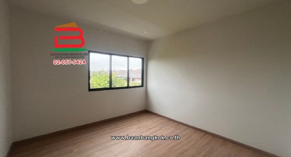For sale 3 bedrooms house in Lat Lum Kaeo, Pathum Thani