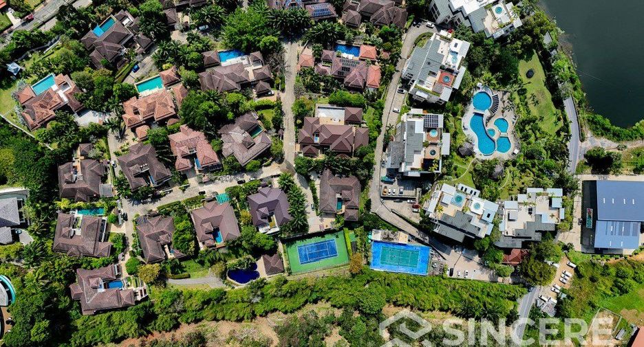 For rent 4 bedrooms villa in Thalang, Phuket