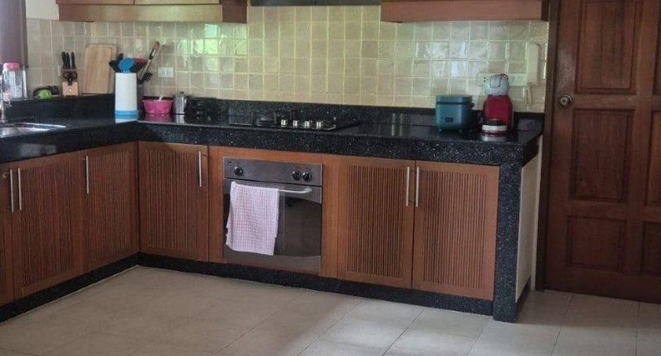 For rent 4 bedrooms villa in Thalang, Phuket