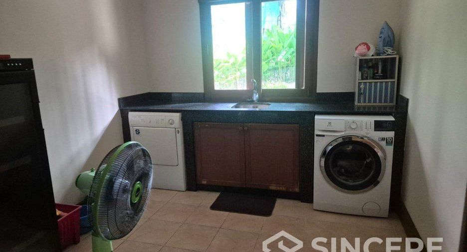 For rent 4 bedrooms villa in Thalang, Phuket