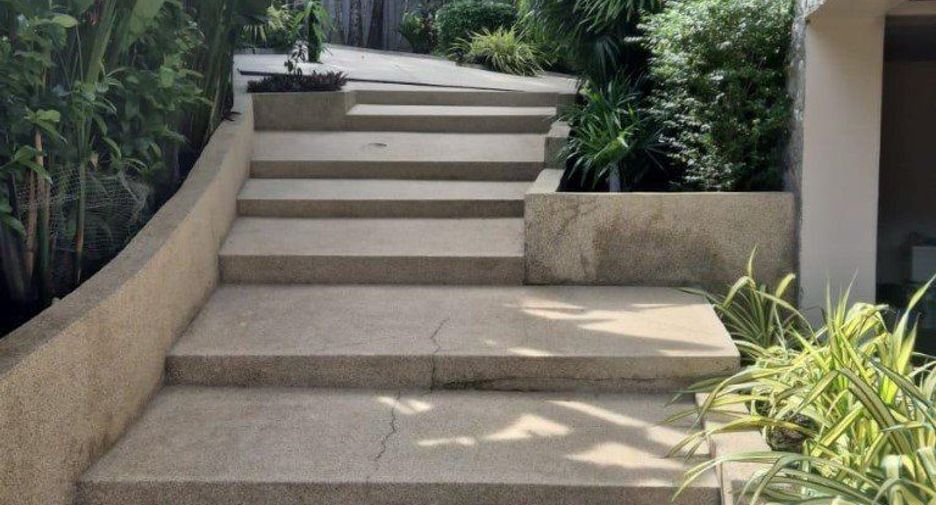 For rent 4 bedrooms villa in Thalang, Phuket