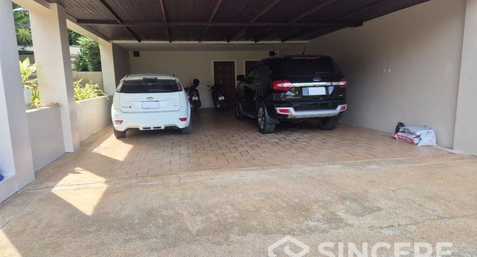 For rent 4 bedrooms villa in Thalang, Phuket