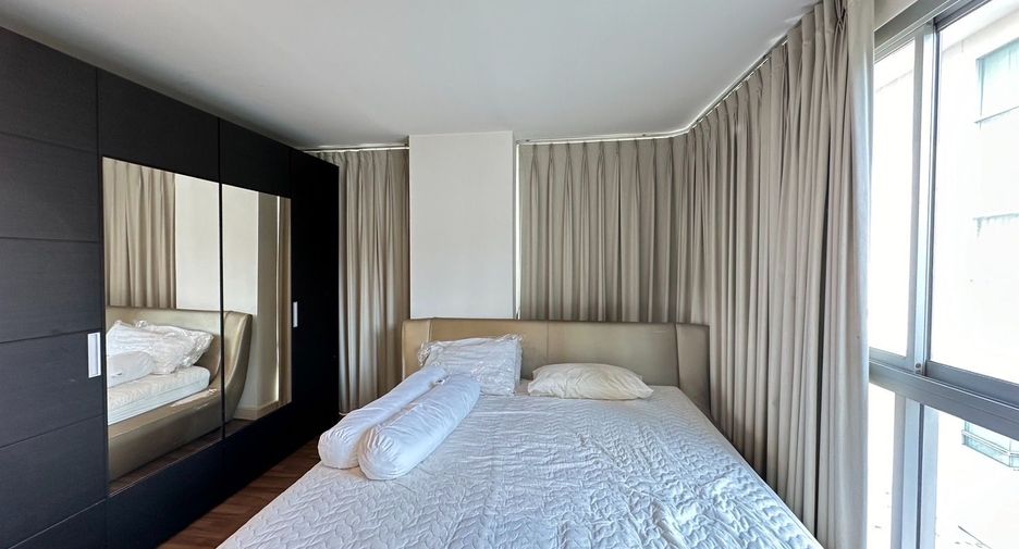 Продажа 2 спальни кондо в Щаттхана, Бангкок