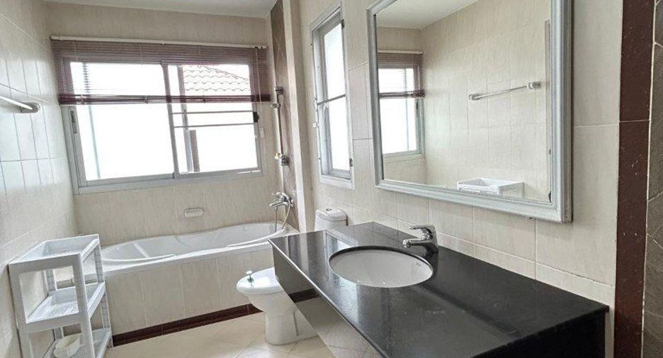 For rent 4 bedrooms house in Thalang, Phuket