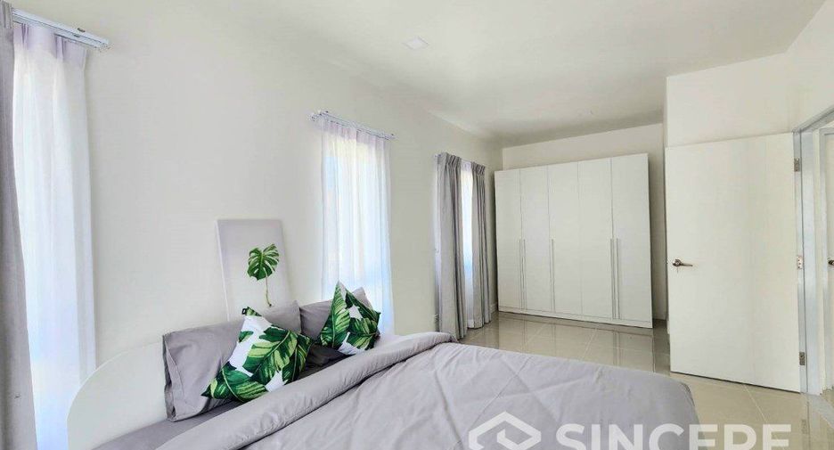 For rent 3 bedrooms house in Mueang Phuket, Phuket