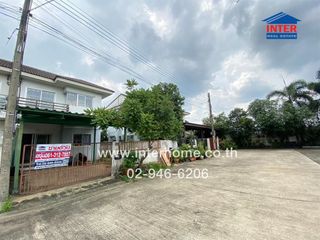 For sale 4 Beds townhouse in Krathum Baen, Samut Sakhon
