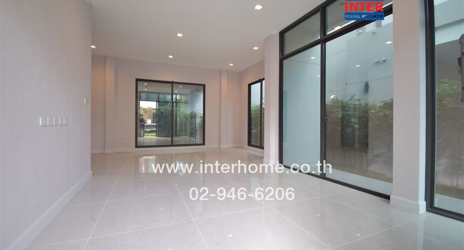 For sale 4 bed house in Pak Kret, Nonthaburi