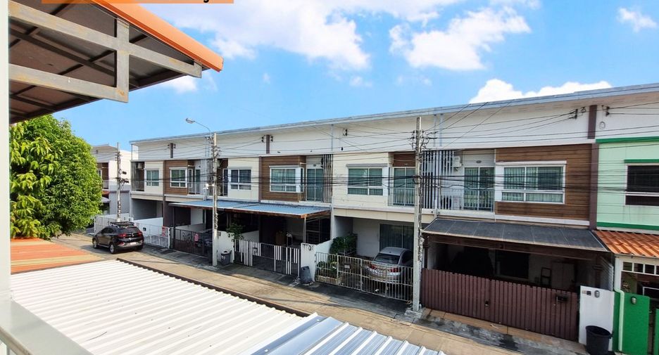 Reihenhaus zum Kauf mit 3 Zimmer in Suan Luang, Bangkok