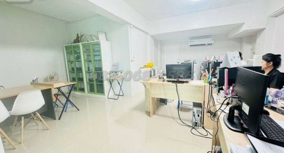 For sale 72 bedrooms apartment in Mueang Nakhon Nayok, Nakhon Nayok