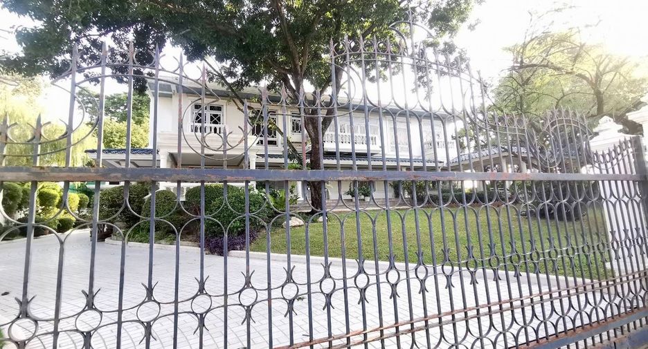 Casa en venta de estudio en Suan Luang, Bangkok