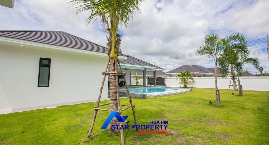 For sale 3 bedrooms villa in Hua Hin, Prachuap Khiri Khan