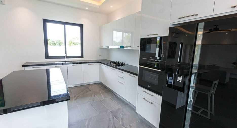 For sale 3 bedrooms villa in Hua Hin, Prachuap Khiri Khan