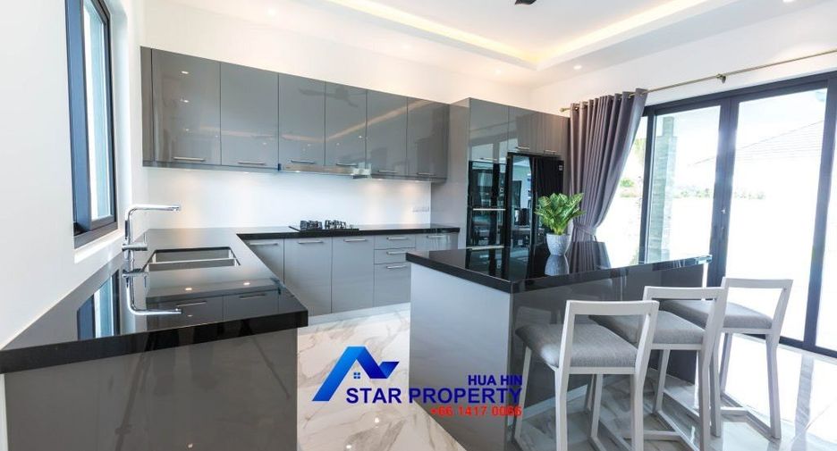 For sale 3 bedrooms villa in Hua Hin, Prachuap Khiri Khan