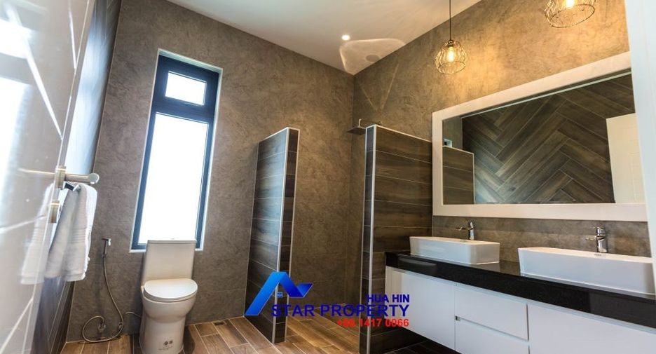 For sale 3 bedrooms villa in Hua Hin, Prachuap Khiri Khan