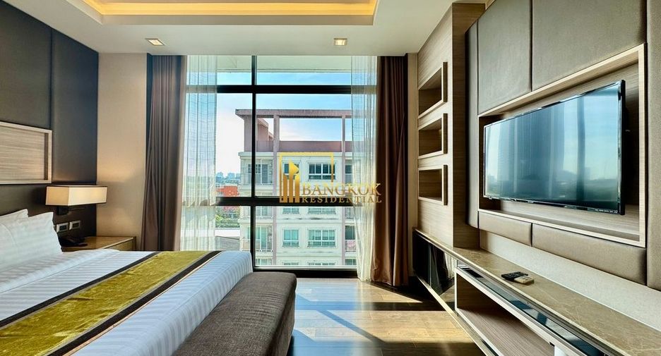 For rent 2 ベッドルーム serviced apartment in Khlong Toei, Bangkok