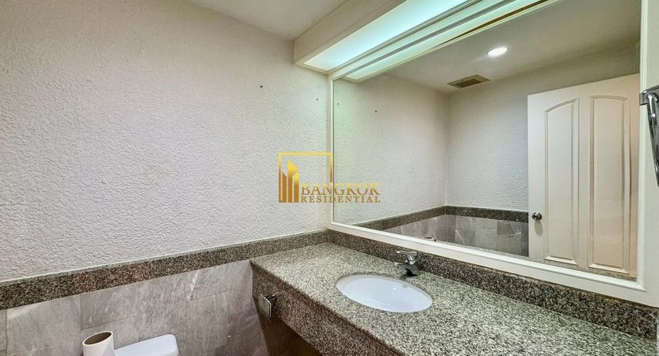 Wohnung zur Miete mit 2 Zimmer in Khlong Toei, Bangkok