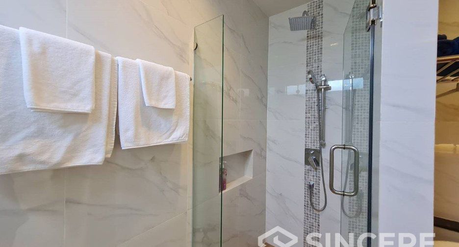For rent 3 bedrooms villa in Thalang, Phuket