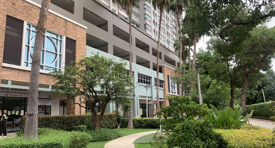 For sale studio condo in Yan Nawa, Bangkok