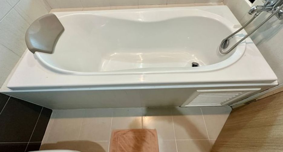 For rent 1 bed condo in Si Racha, Chonburi