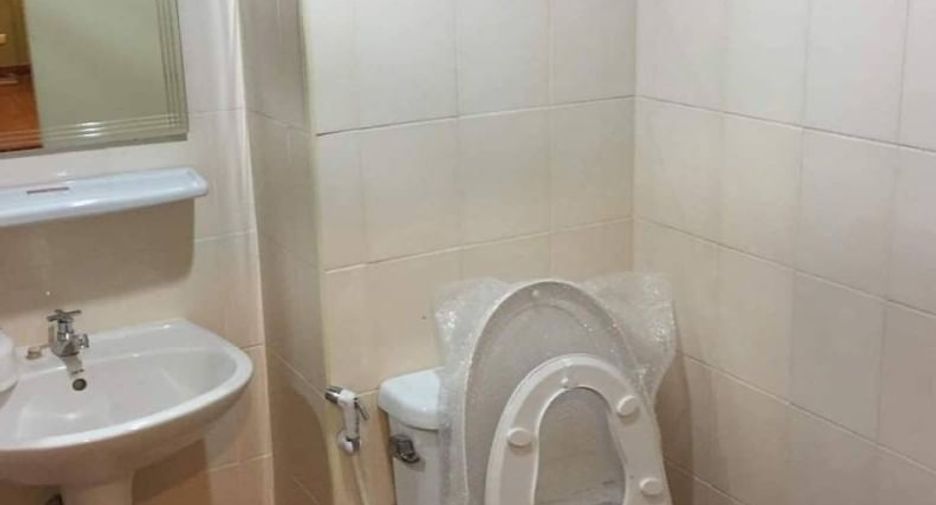 For sale 1 bed condo in Si Racha, Chonburi