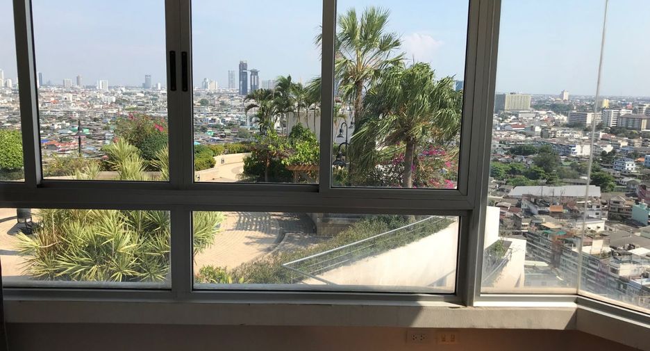 For rent and for sale 3 bedrooms condo in Bang Kho Laem, Bangkok