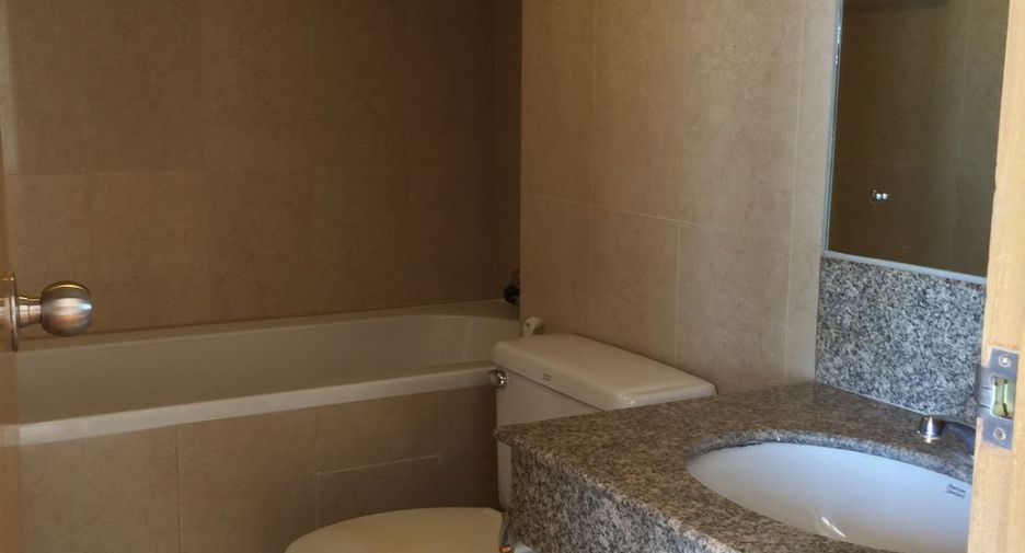 For rent and for sale 3 bedrooms condo in Bang Kho Laem, Bangkok