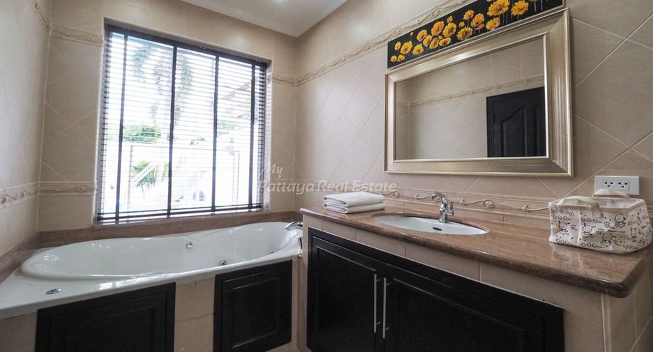 For sale 3 bed house in Bang Lamung, Chonburi