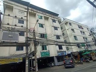 出售 102 卧室 公寓式住宅 在 Wang Thong Lang, 曼谷