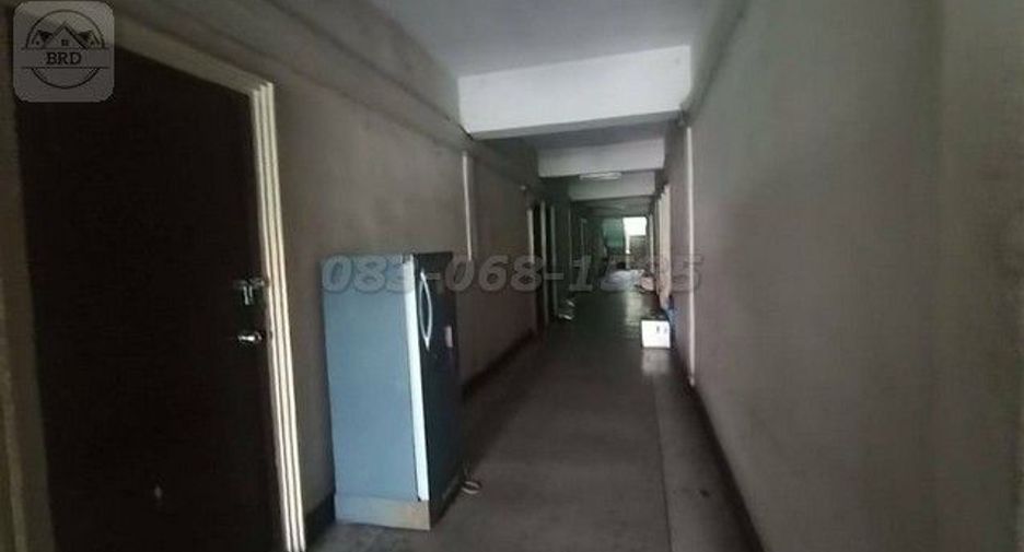 For sale 102 bedrooms apartment in Wang Thonglang, Bangkok