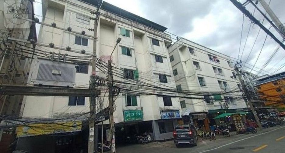 For sale 102 bedrooms apartment in Wang Thonglang, Bangkok