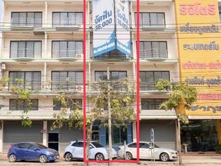 For sale 3 bed townhouse in Sai Mai, Bangkok