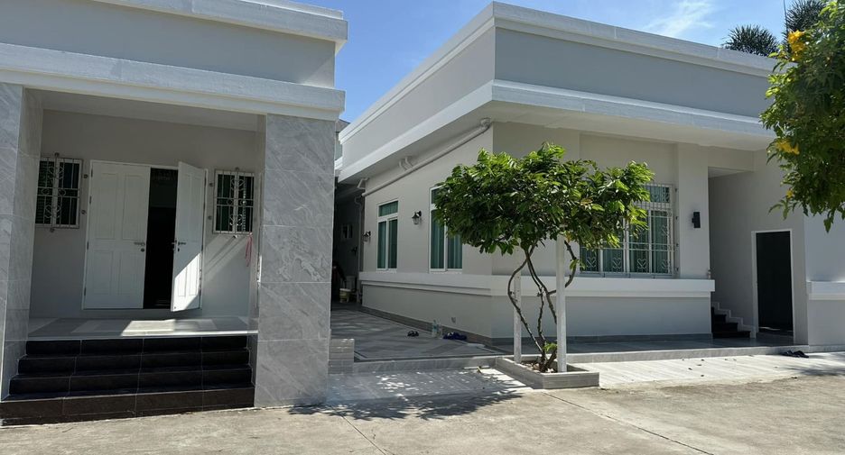 Casa en alquiler de 7 habitaciones en Bang Na, Bangkok