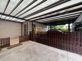 For rent 3 bedrooms house in Khlong Toei, Bangkok