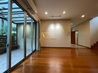 For rent 3 bedrooms house in Khlong Toei, Bangkok